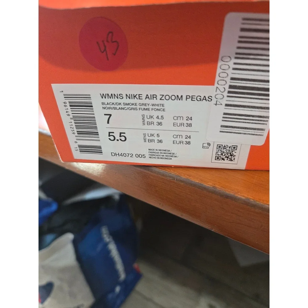 Nike Air Zoom Pegasus 39 Black Dark Smoke Grey DH4072-005 Womens 7 Mens 5.5